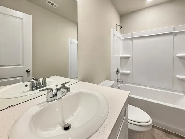 $2,300 | 5544 Flannel Lane, Krum, TX 76249