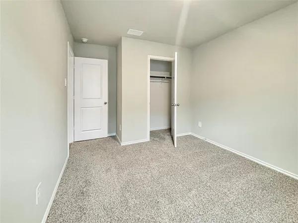 $2,300 | 5544 Flannel Lane, Krum, TX 76249