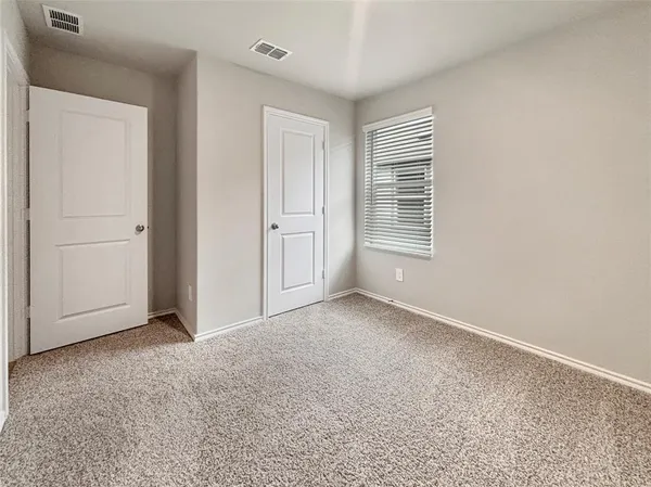 $2,300 | 5544 Flannel Lane, Krum, TX 76249