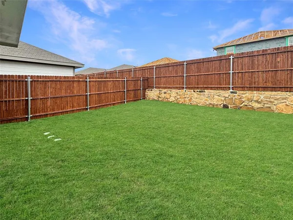 $2,300 | 5544 Flannel Lane, Krum, TX 76249
