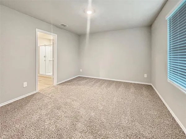 $2,300 | 5544 Flannel Lane, Krum, TX 76249