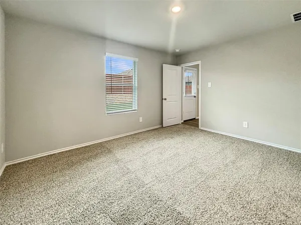 $2,300 | 5544 Flannel Lane, Krum, TX 76249