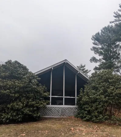 $556,000 | 197 Mill Road, North Hampton, NH 03862