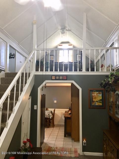 133 Oak Road Byhalia, MS 38611 - Photo 10 of 29 IMG_1045