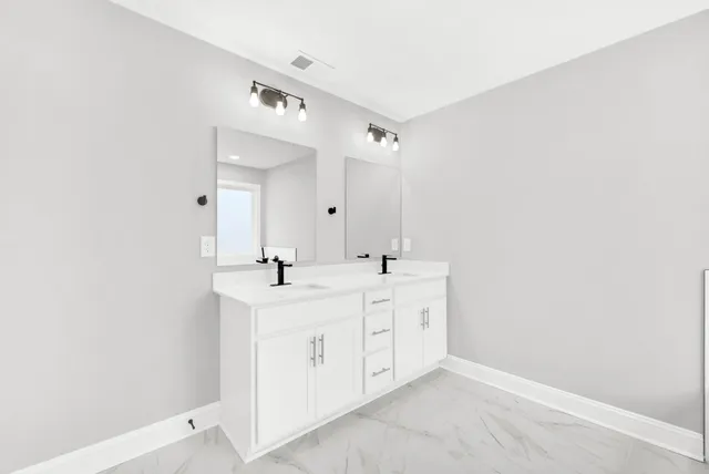 $427,500 | 2129 Powell Road, Clarksville, TN 37043