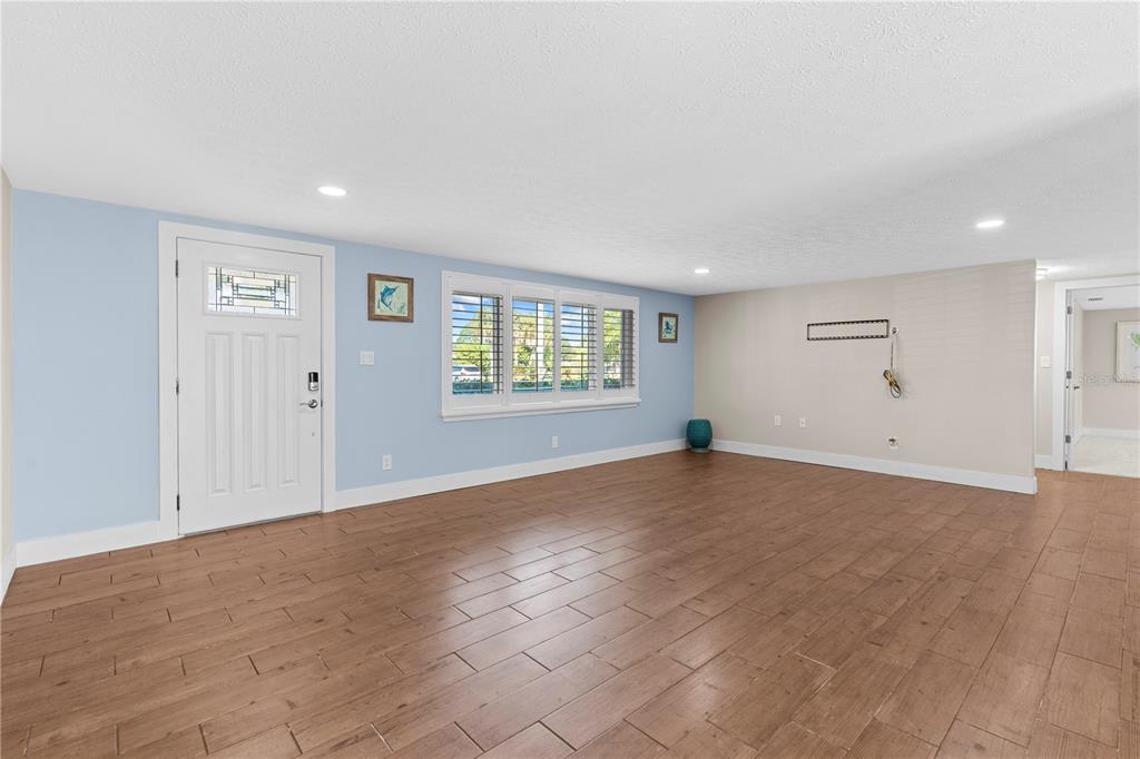 105 East North Branch Road Ruskin, FL 33570 - Photo 17 of 41