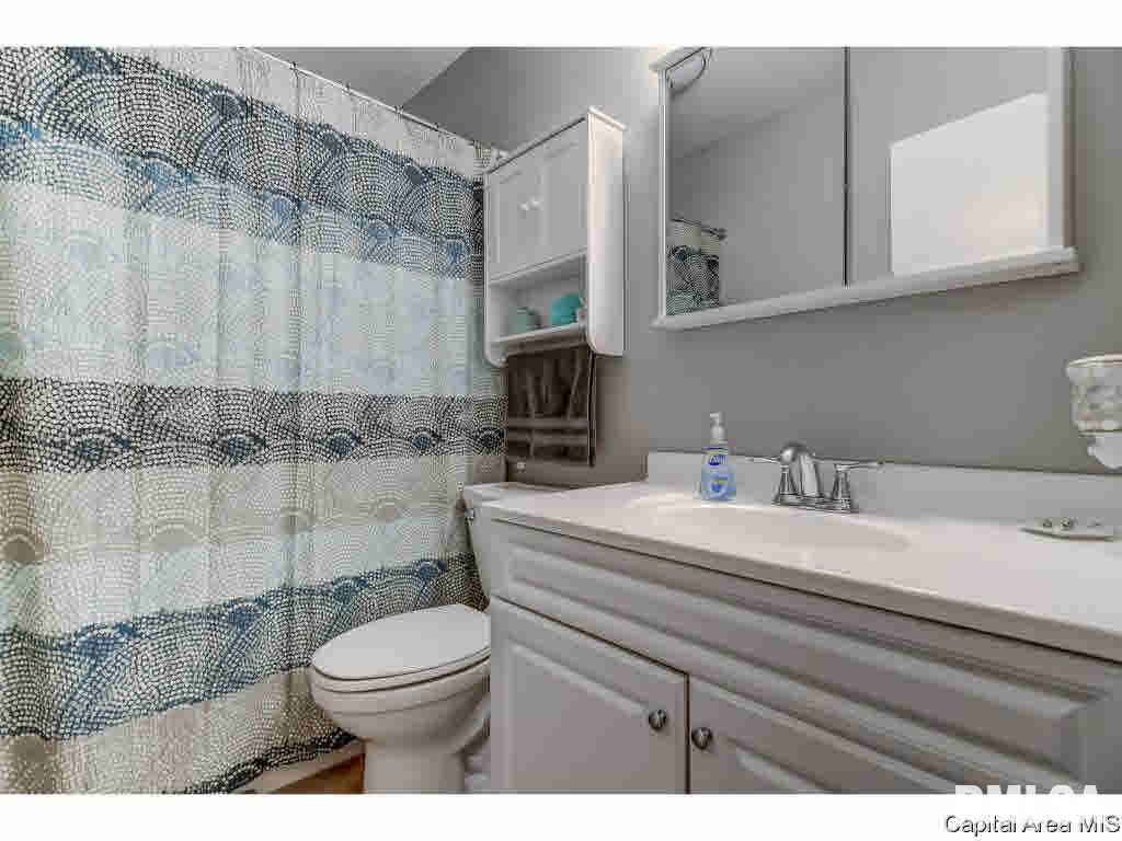 2508 Delaware Drive Springfield, IL 62702 - Photo 14 of 34