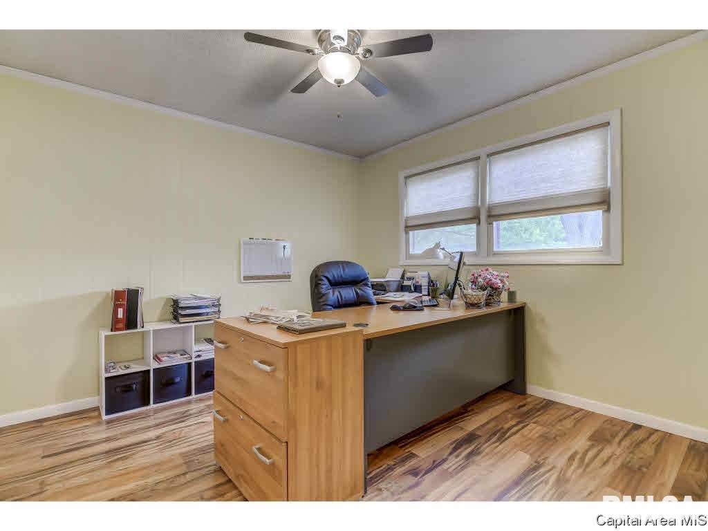 2508 Delaware Drive Springfield, IL 62702 - Photo 18 of 34