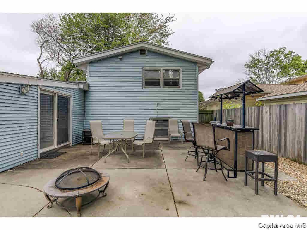 2508 Delaware Drive Springfield, IL 62702 - Photo 28 of 34