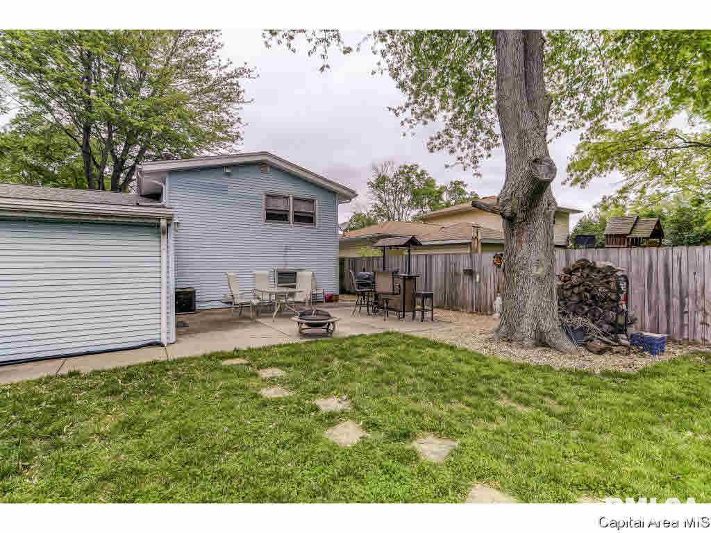 2508 Delaware Drive Springfield, IL 62702 - Photo 29 of 34