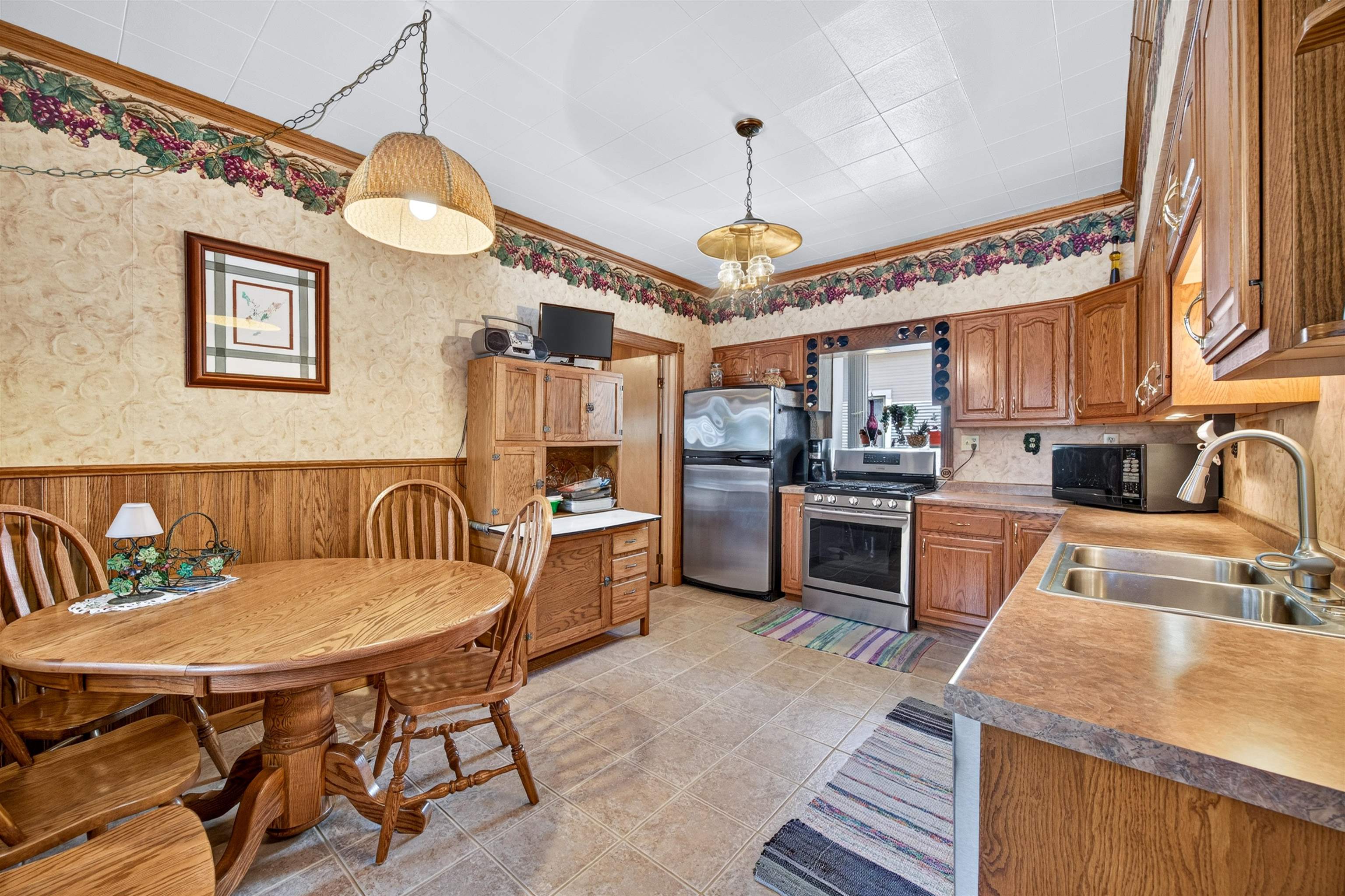 1000 Wisconsin Street Stevens Point, WI 54481 - Photo 14 of 54