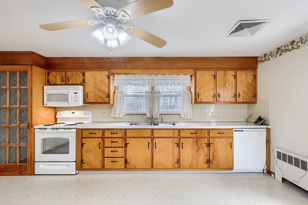 184 Westerly Road Plymouth, MA 02360 - Photo 10 of 30 Gallery Image 10