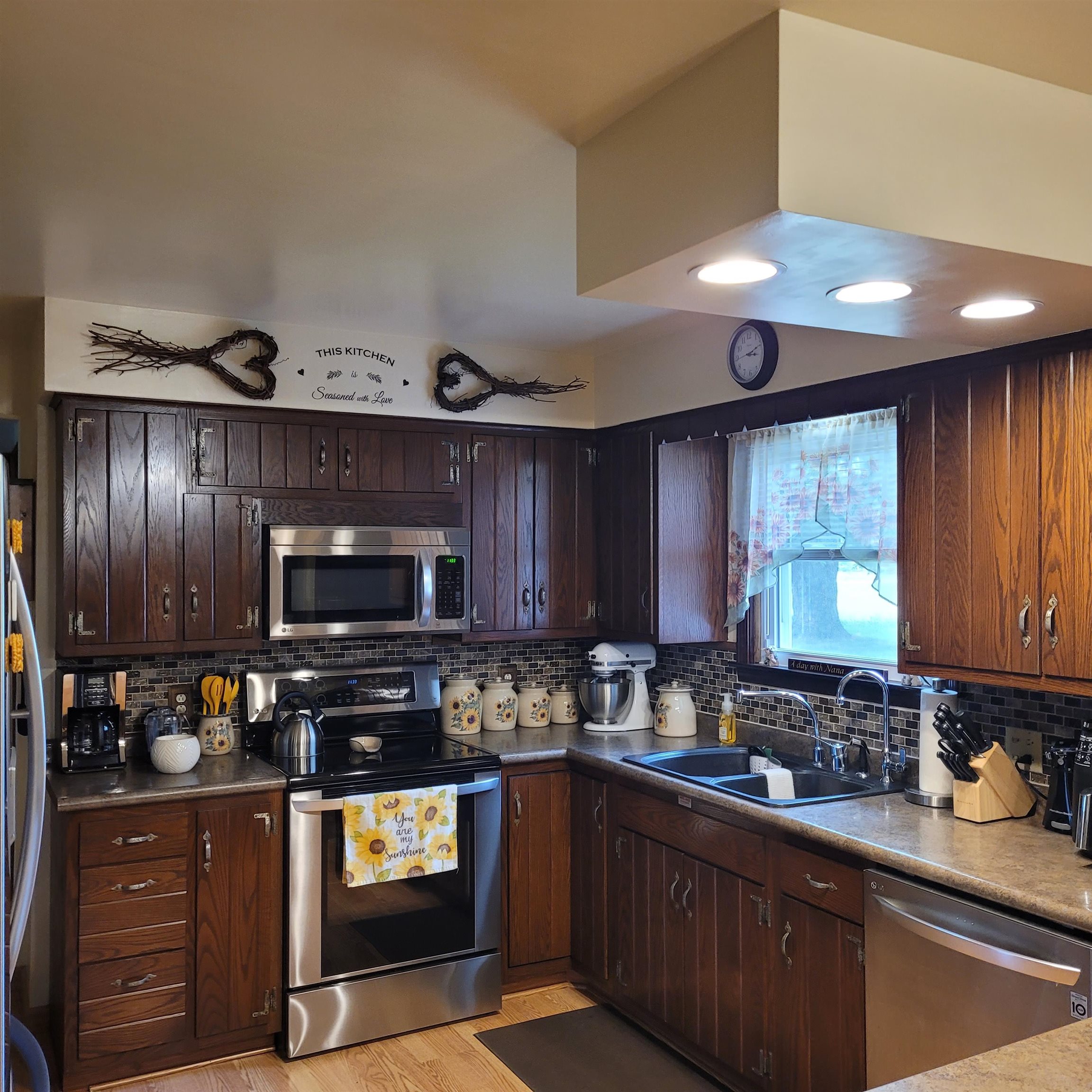 16950 Stuart Road Chesaning, MI 48616 - Photo 7 of 18 50085399-6.JPG