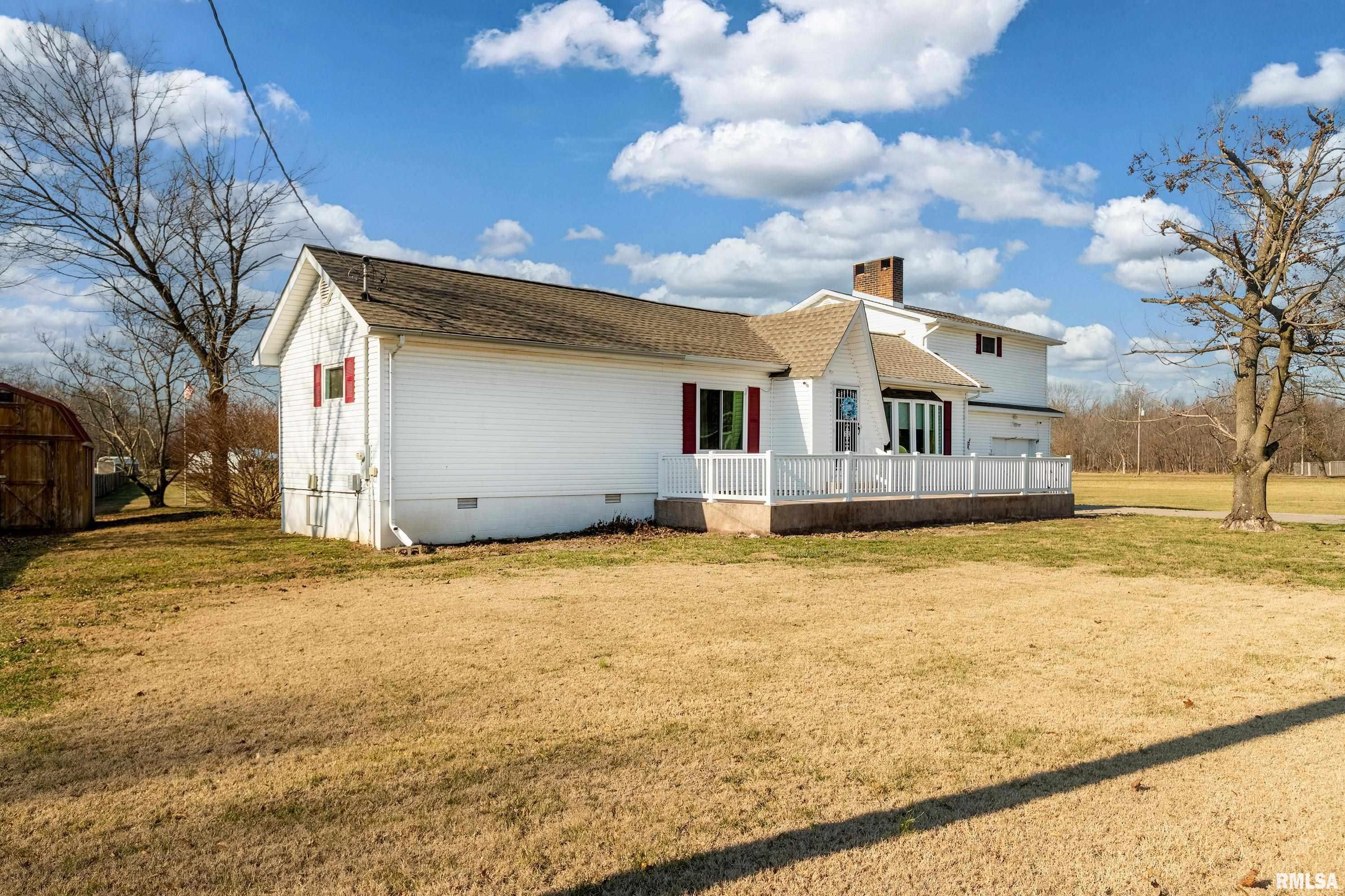 2305 Weaver Road Herrin, IL 62948 - Photo 4 of 34