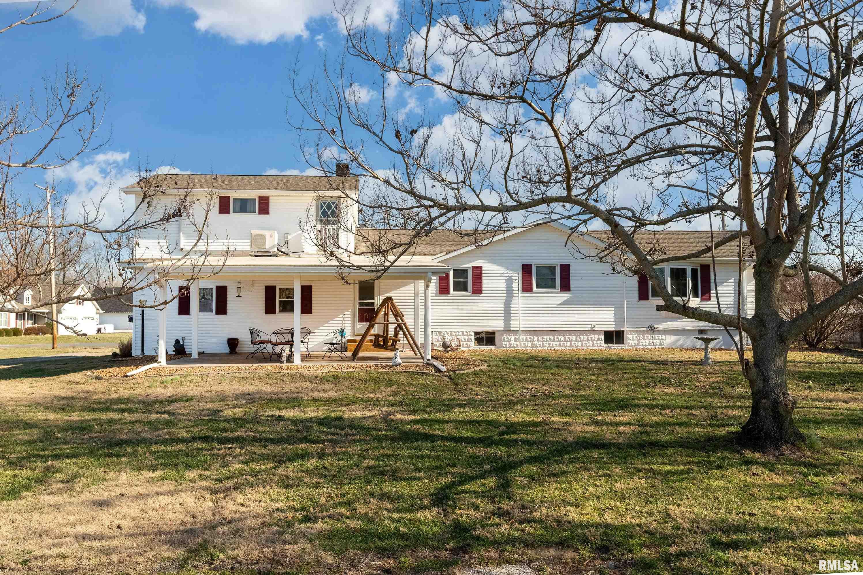 2305 Weaver Road Herrin, IL 62948 - Photo 7 of 34