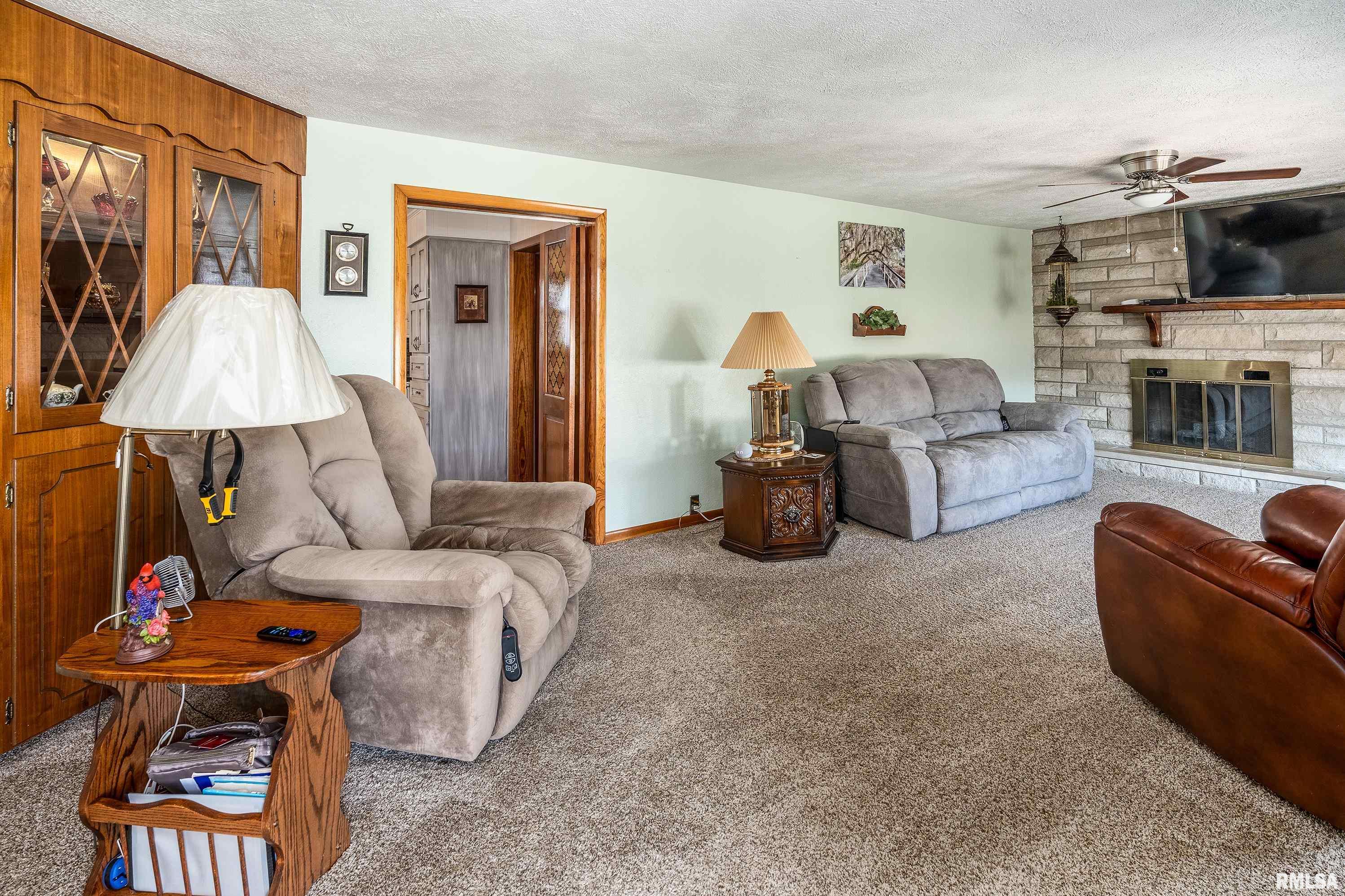 2305 Weaver Road Herrin, IL 62948 - Photo 9 of 34