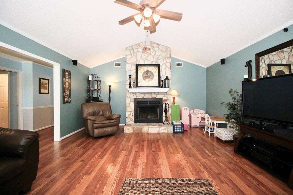 5077 Pearl Davis Road Valdosta, GA 31605 - Photo 7 of 32 Gallery Image 7