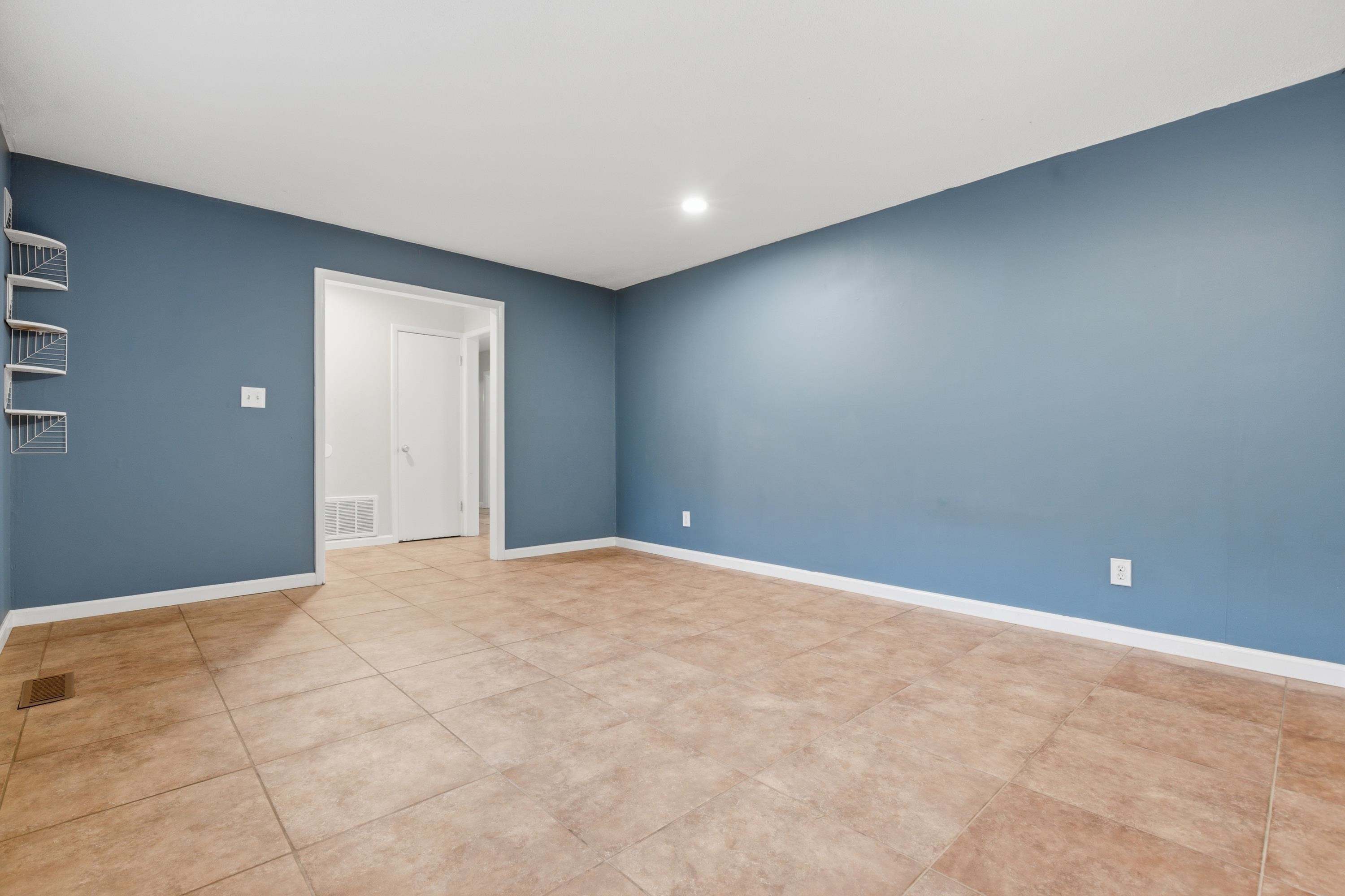 1710 Myrick Road Tallahassee, FL 32303 - Photo 6 of 42 Gallery Image 6