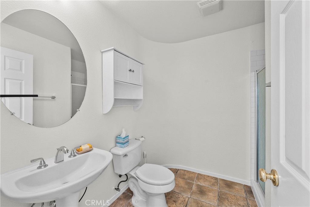 28454 Cascade Road Castaic, CA 91384 - Photo 19 of 56
