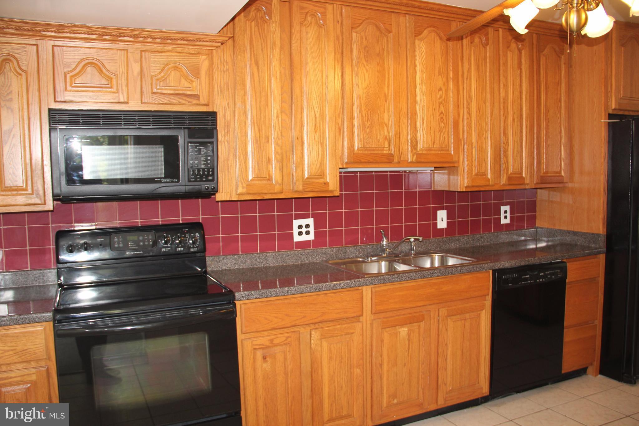 1616 Weyburn Road Baltimore, MD 21237 - Photo 4 of 24 Kitchen