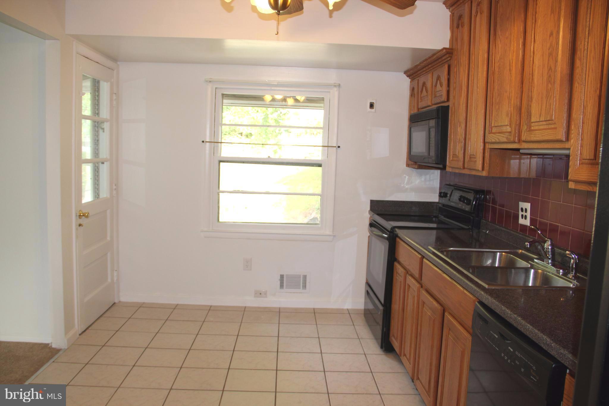 1616 Weyburn Road Baltimore, MD 21237 - Photo 7 of 24 Kitchen