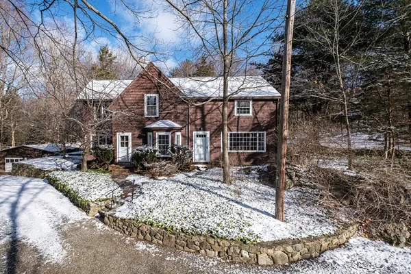 $5,500 | 445 Glen Road, Weston, MA 02493