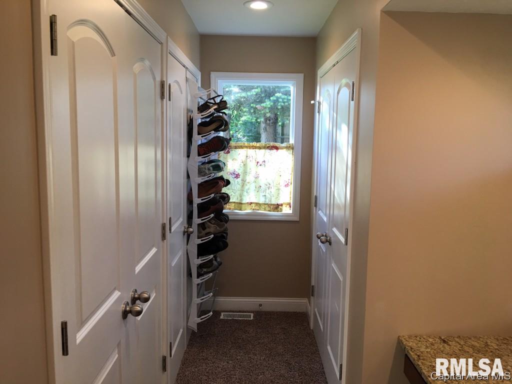 8083 West Outer Road Sherman, IL 62684 - Photo 23 of 35 Gallery Image 23