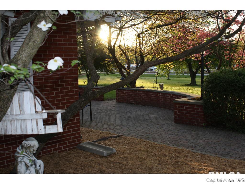 8083 West Outer Road Sherman, IL 62684 - Photo 3 of 35 Gallery Image 3