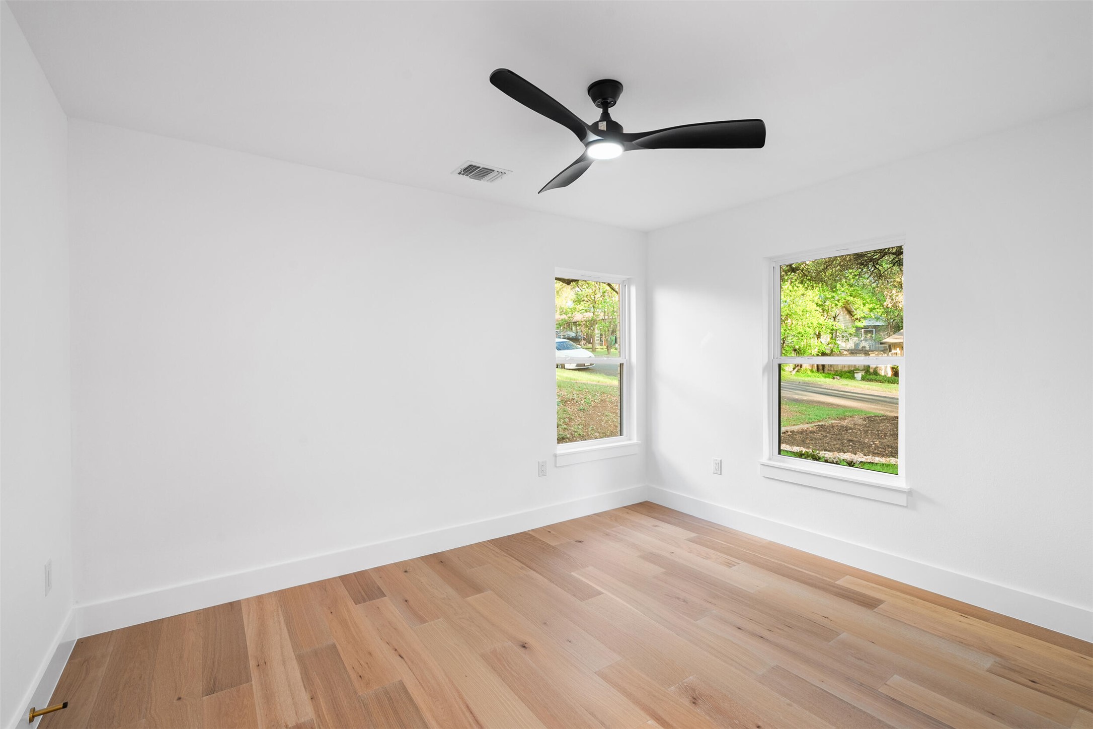 4906 Enchanted Lane Austin, TX 78745 - Photo 23 of 37
