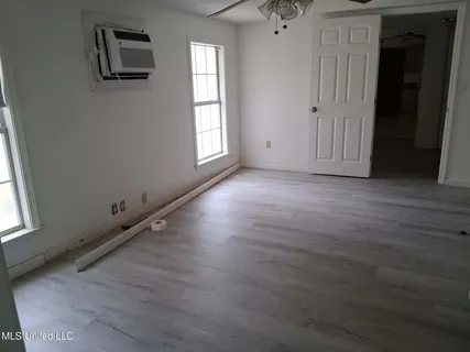 $140,500 | 8133 Leake Street, Bay St. Louis, MS 39520