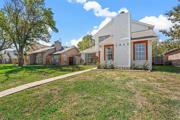 3925 Bond Street Rowlett, TX 75088 - Photo 3 of 36