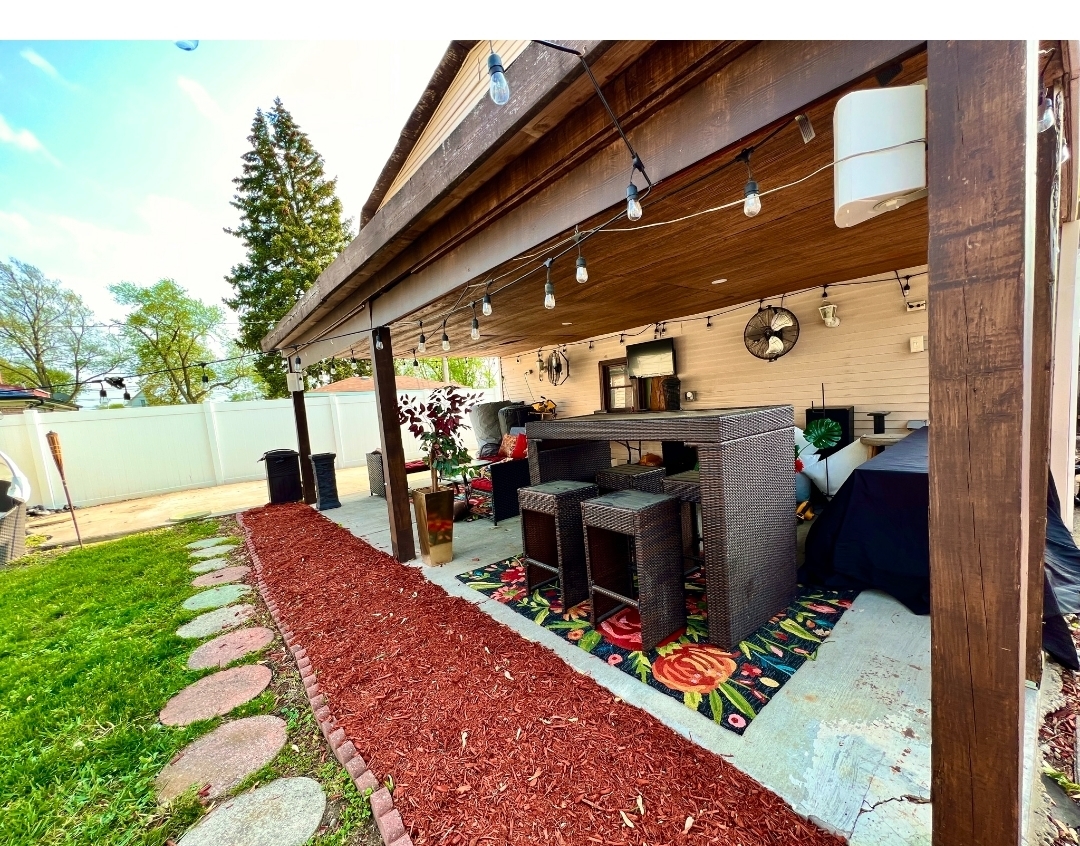 12240 South Racine Avenue Chicago, IL 60643 - Photo 13 of 14 a view of a chairs and table in the balcony