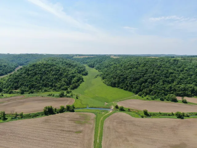 $2,900,000 | 16884 County Highway South, Hickory Grove, WI 53805