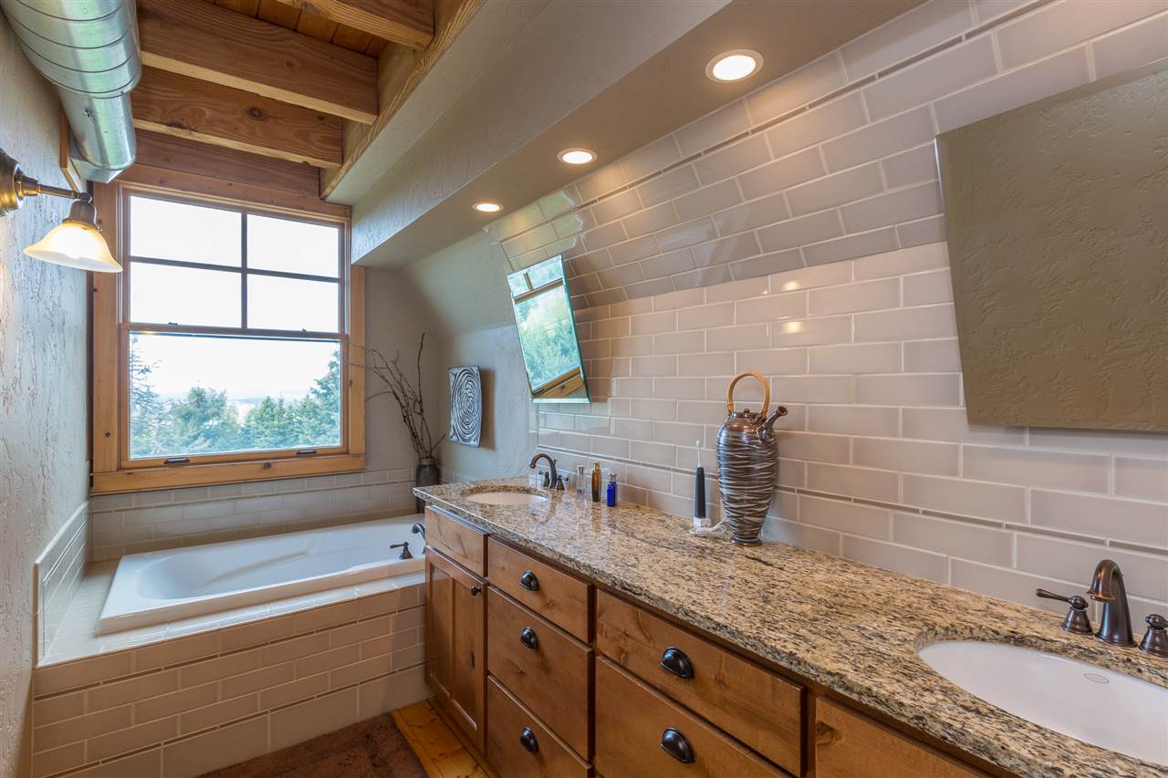 6320 East Jamieson Road Spokane, WA 99223 - Photo 9 of 20