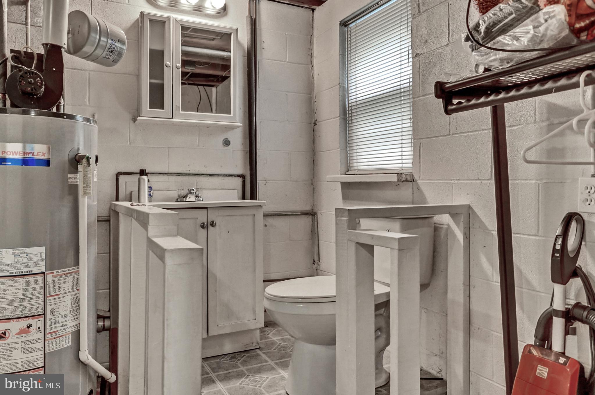 2210 Greenbriar Road York, PA 17404 - Photo 37 of 41 Gallery Image 37