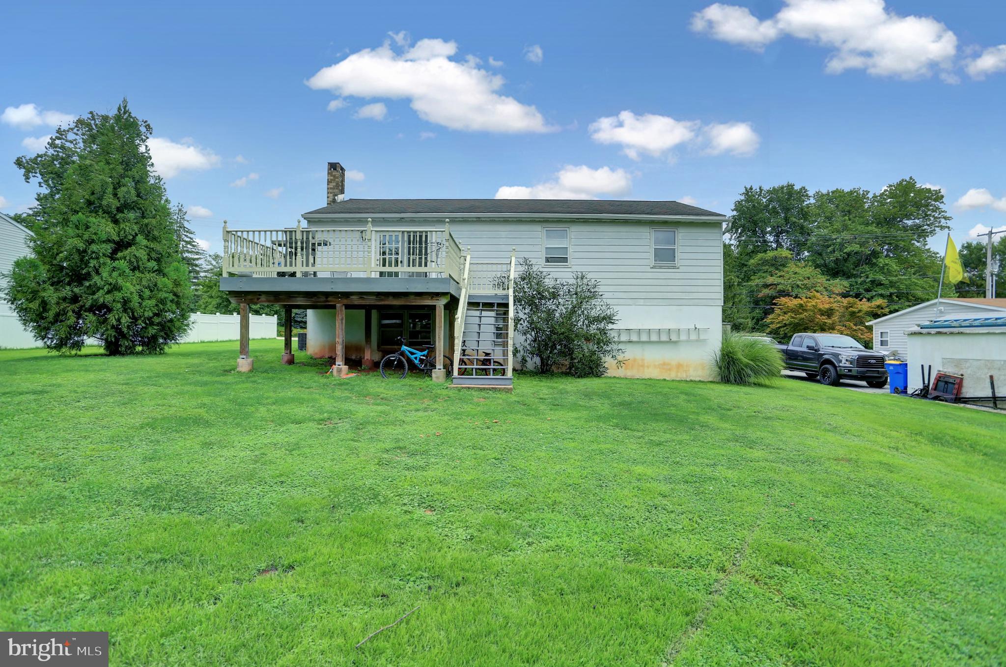2210 Greenbriar Road York, PA 17404 - Photo 6 of 41 Gallery Image 6