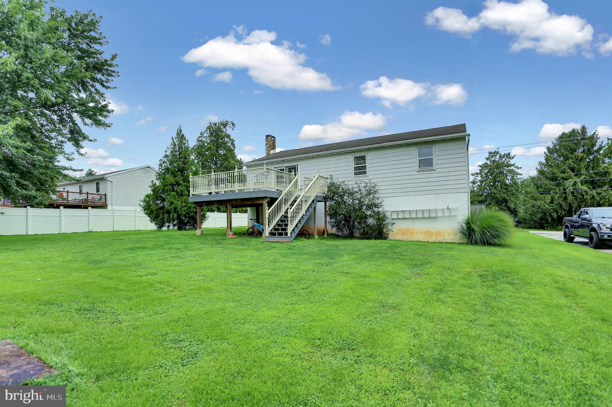 2210 Greenbriar Road York, PA 17404 - Photo 7 of 41 Gallery Image 7