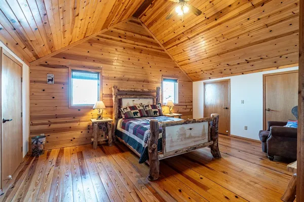 $875,000 | 680 Ln 150H Hamilton Lake, Hamilton, IN 46742