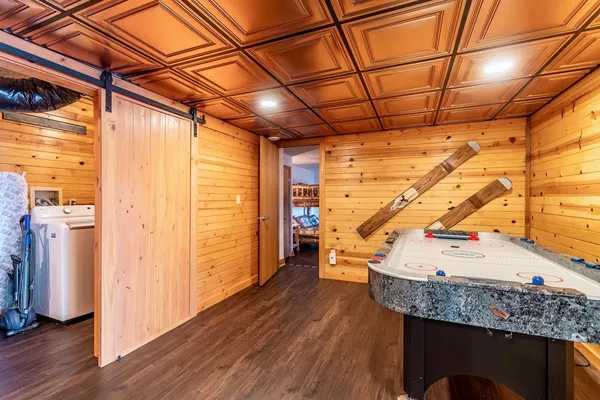 $875,000 | 680 Ln 150H Hamilton Lake, Hamilton, IN 46742