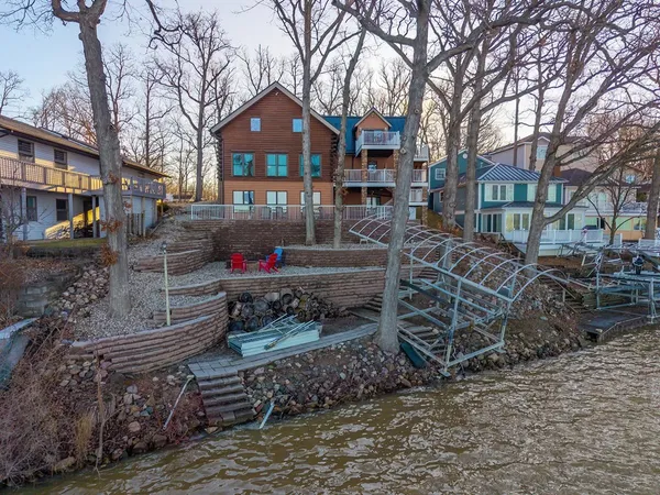 $875,000 | 680 Ln 150H Hamilton Lake, Hamilton, IN 46742