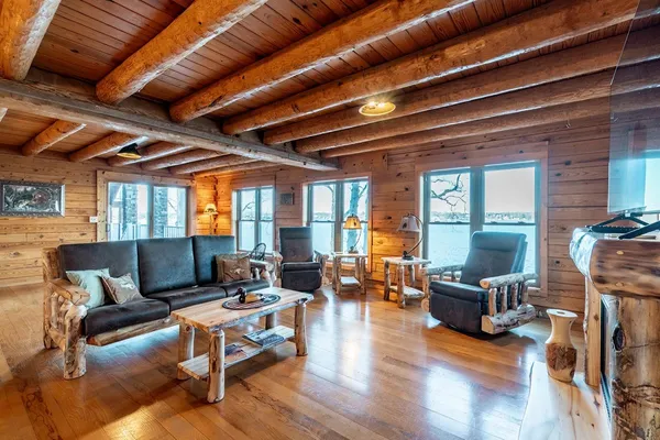 $875,000 | 680 Ln 150H Hamilton Lake, Hamilton, IN 46742