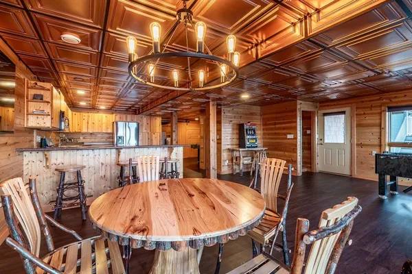 $875,000 | 680 Ln 150H Hamilton Lake, Hamilton, IN 46742