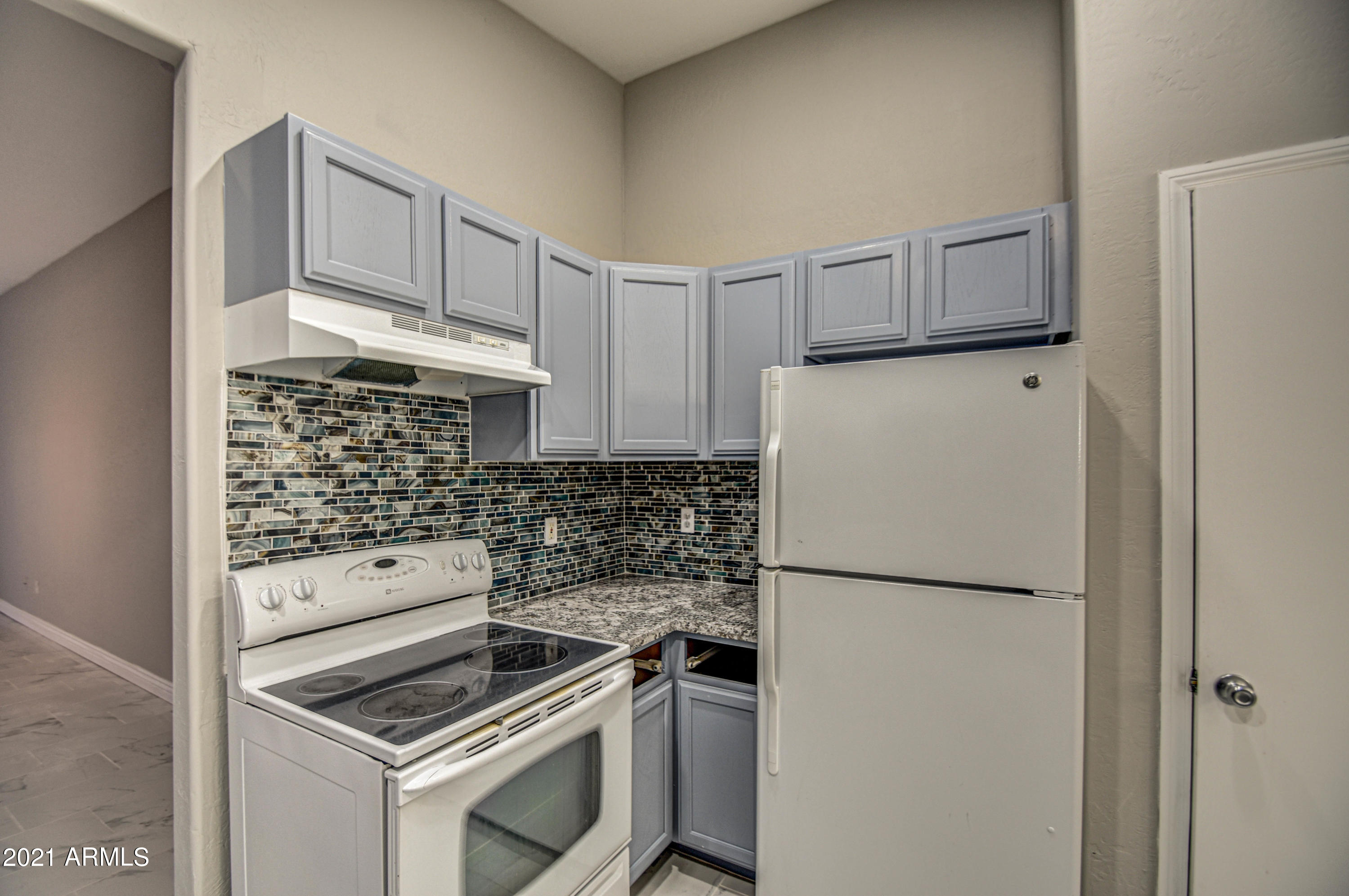 2929 West Monte Vista Road Phoenix, AZ 85009 - Photo 4 of 18 Monte