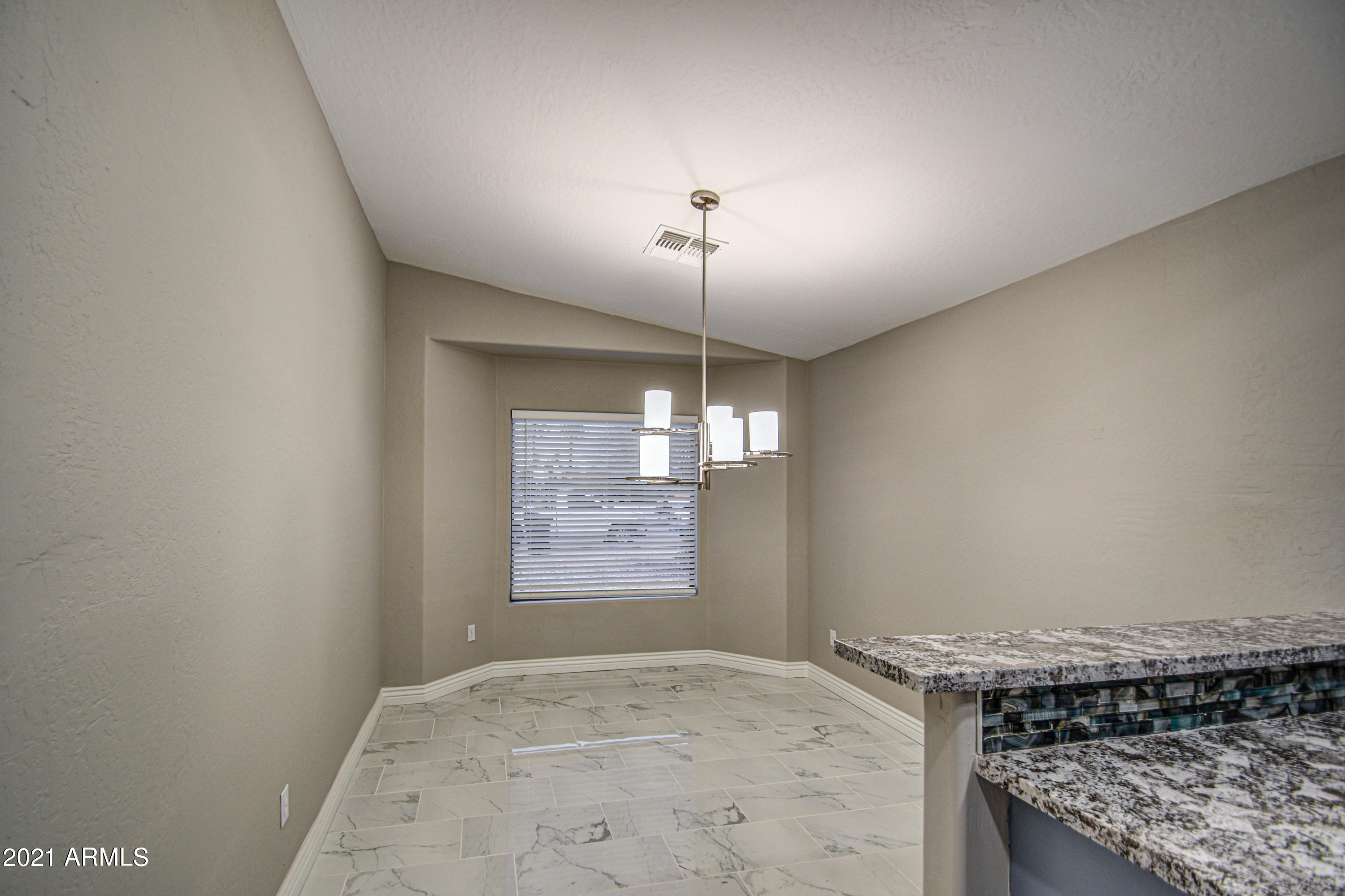 2929 West Monte Vista Road Phoenix, AZ 85009 - Photo 6 of 18 Monte