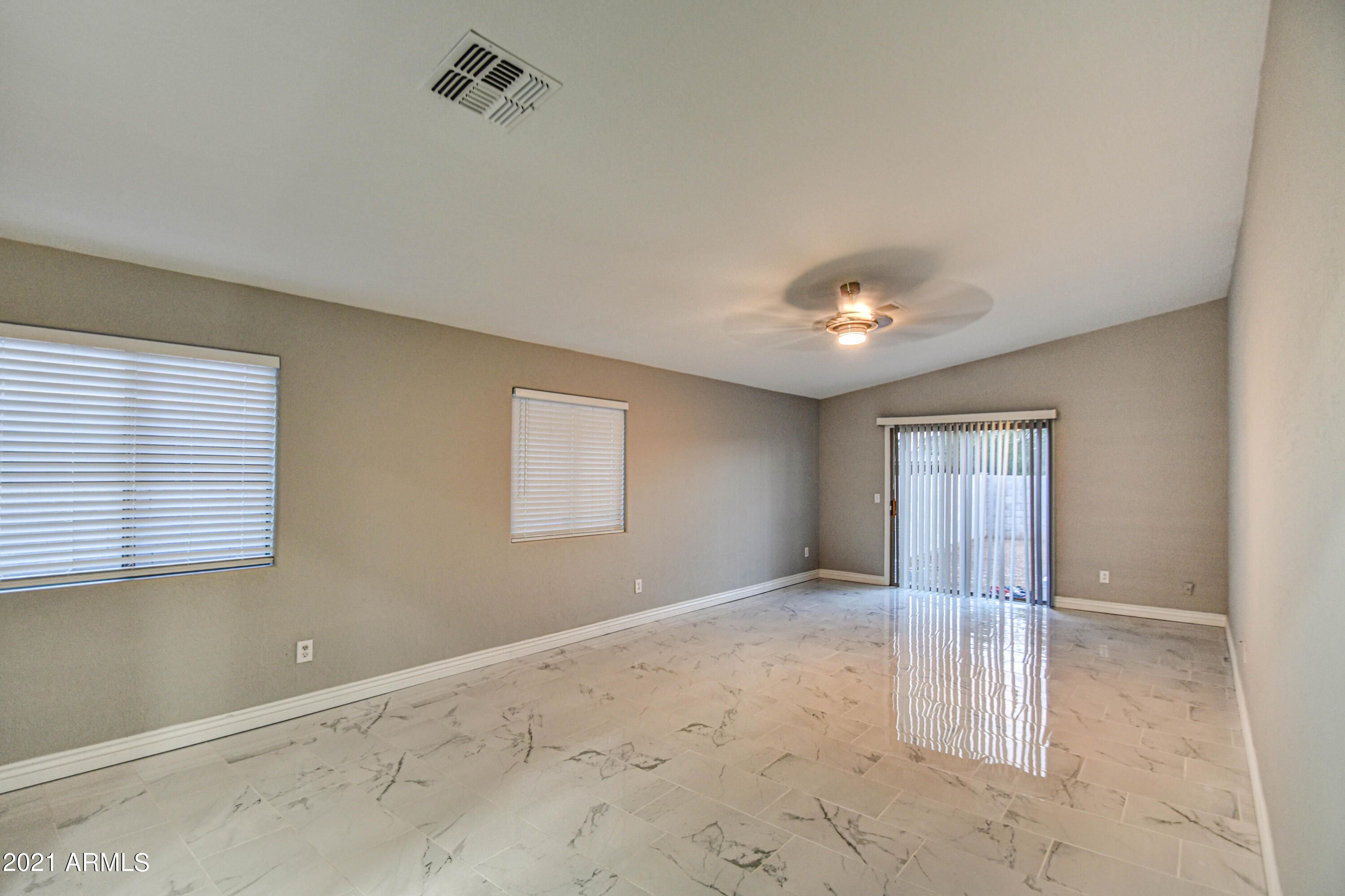 2929 West Monte Vista Road Phoenix, AZ 85009 - Photo 7 of 18 Monte