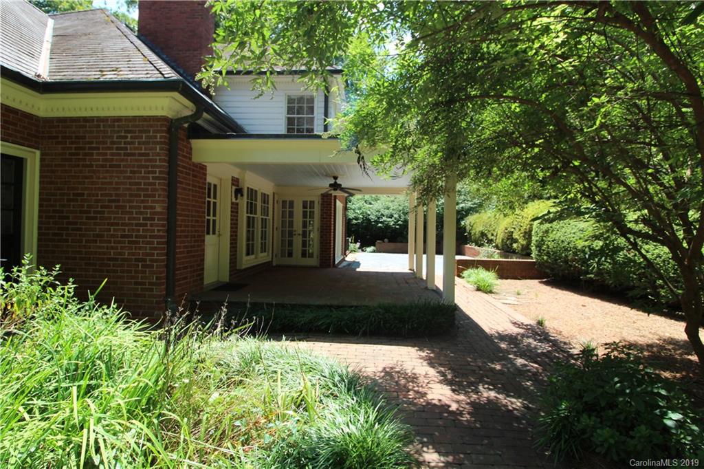 312 Valley Stream Road Statesville, NC 28677 - Photo 6 of 45 Gallery Image 6