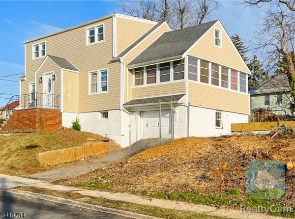 $629,999 | 631 Elm Street, Roselle, NJ 07203