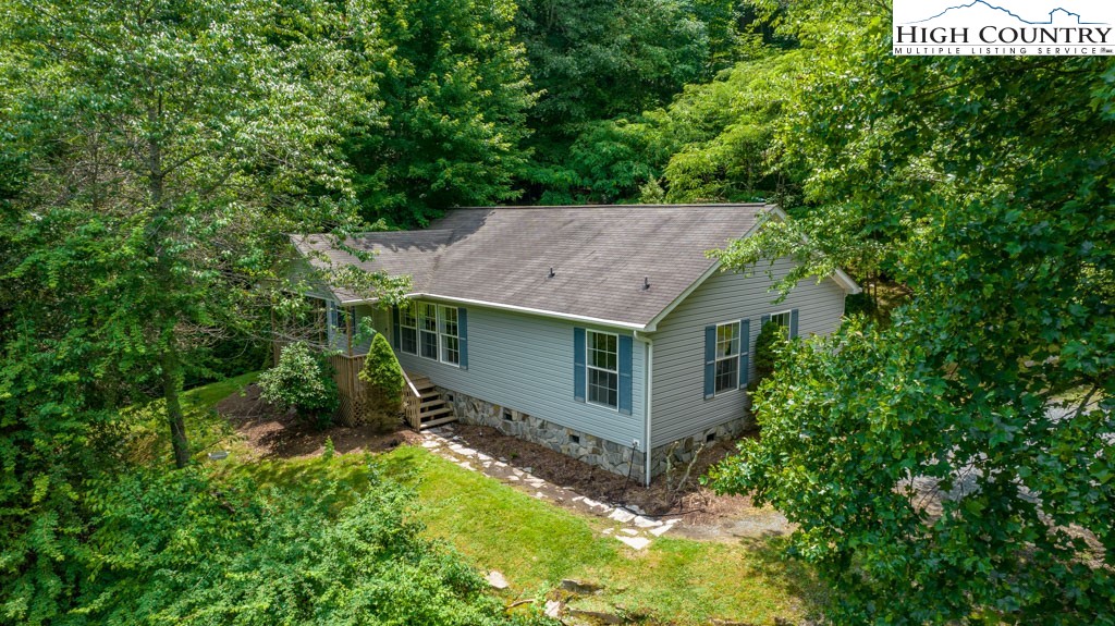 1325 Laurel Branch Road Vilas, NC 28692 - Photo 31 of 37 Gallery Image 31