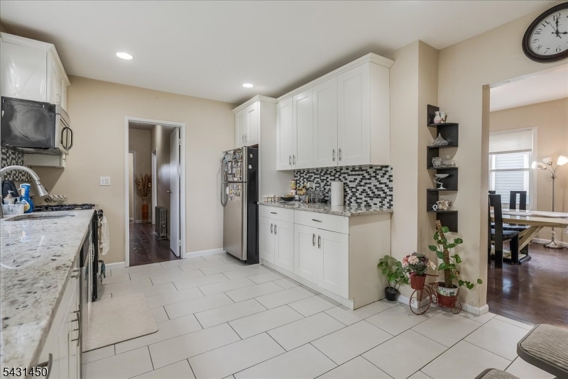 11 Alps Road Wayne, NJ 07470 - Photo 2 of 37