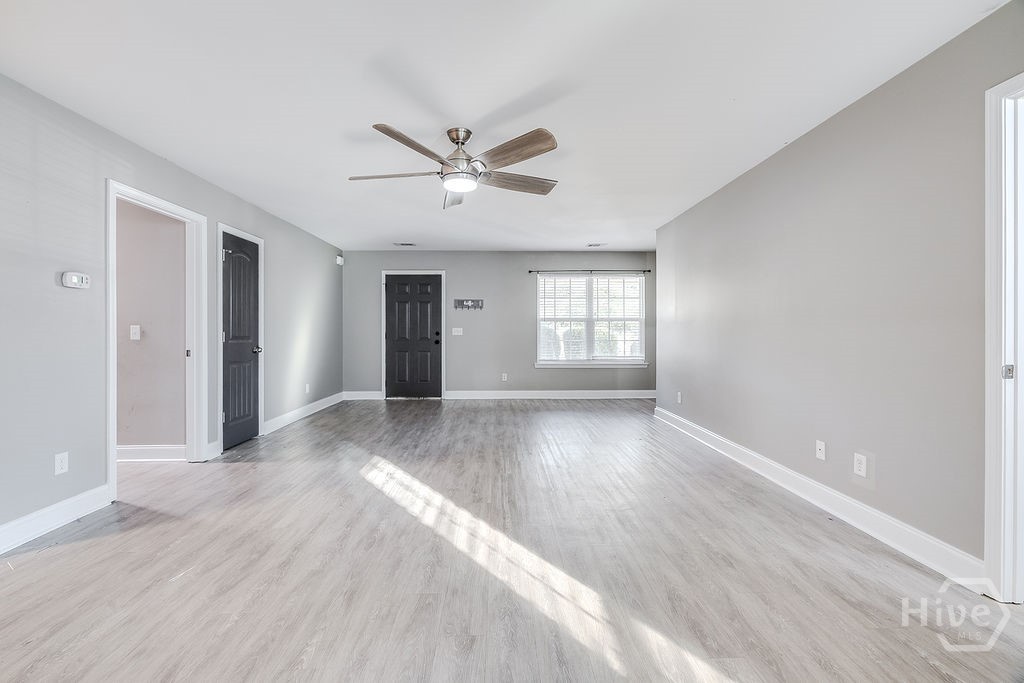 190 Cypress Cove Lane Rincon, GA 31326 - Photo 6 of 37 Living room towards front